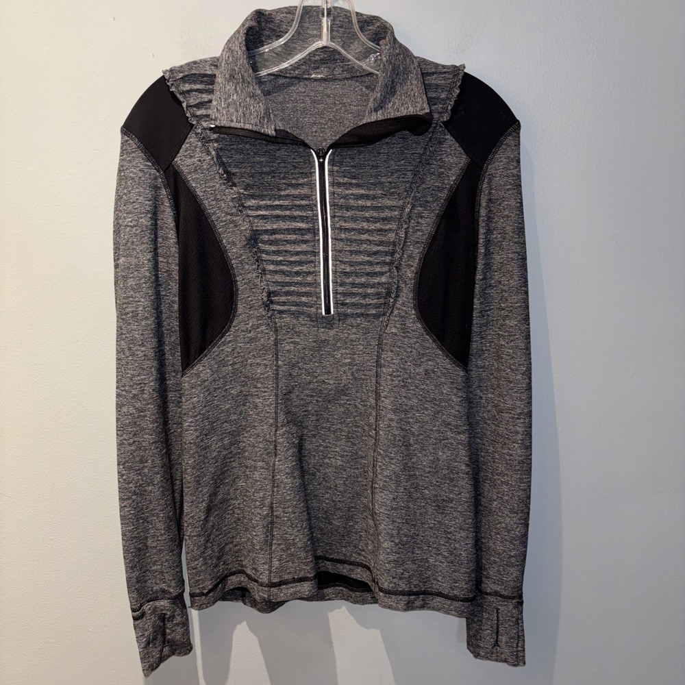 Lululemon Run‎ Your Heart Out Pullover Gray 1/2 Zip Thumbholes Women Size 8